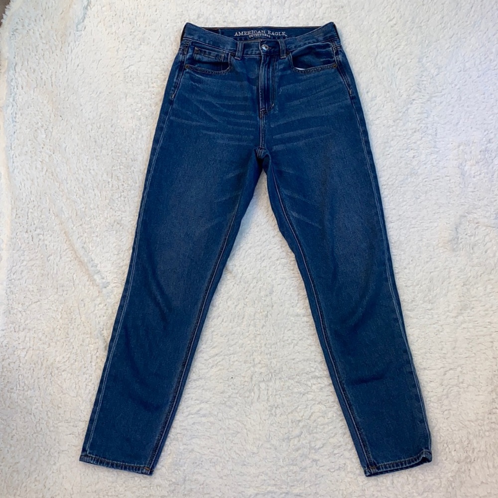 American Eagle Mom Jeans